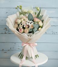 Букет цветов из:  Розы и Лизиантусы в Прохладном