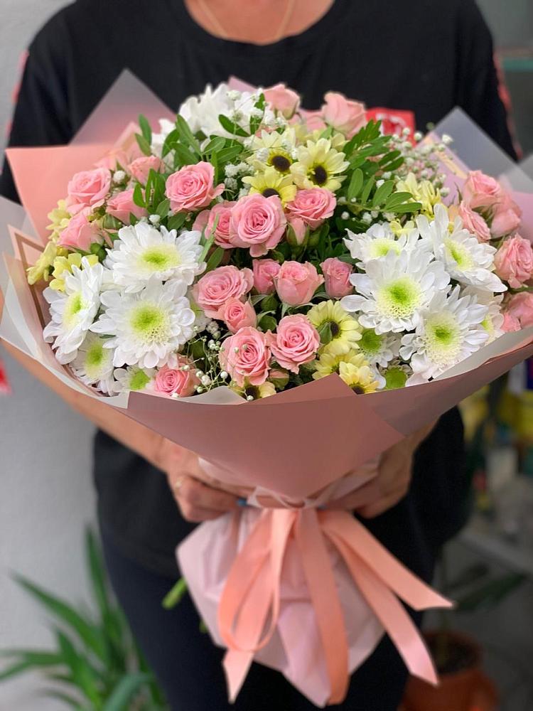 Букет цветов из: Розы и Хризантемы в Прохладном