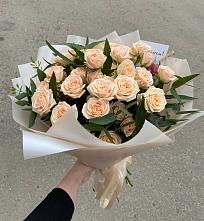 Букет Кремовые розы Латте в Прохладном