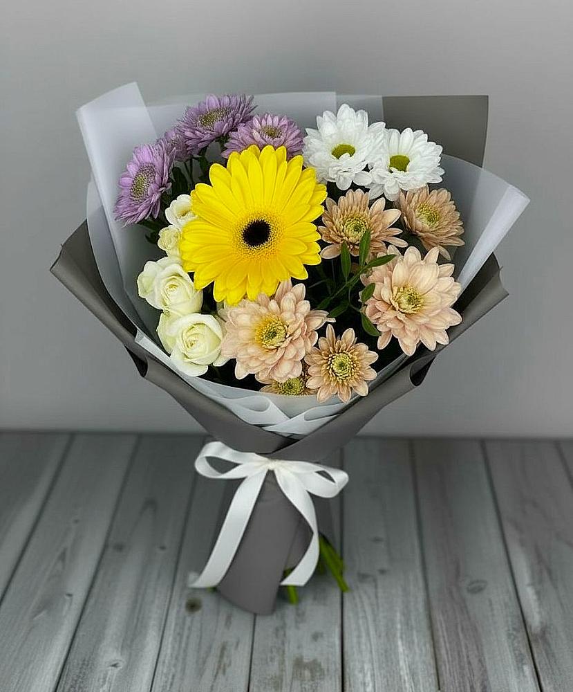 Букет цветов из: Розы, Герберы и Хризантемы в Прохладном