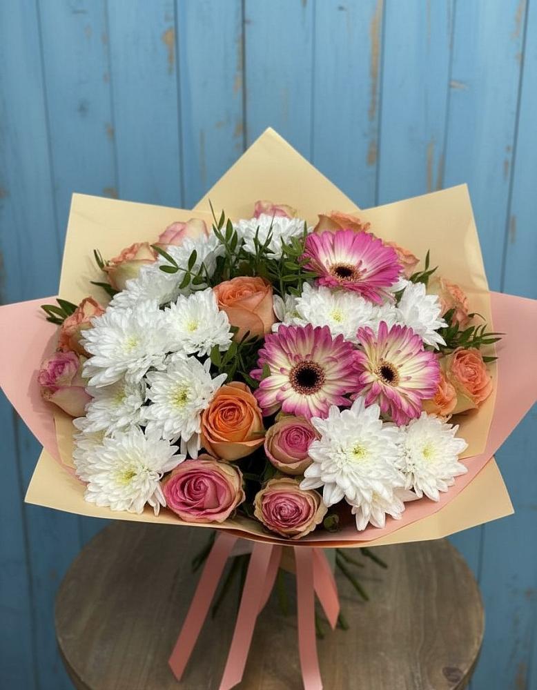 Букет цветов из: Розы, Герберы и Хризантемы в Прохладном