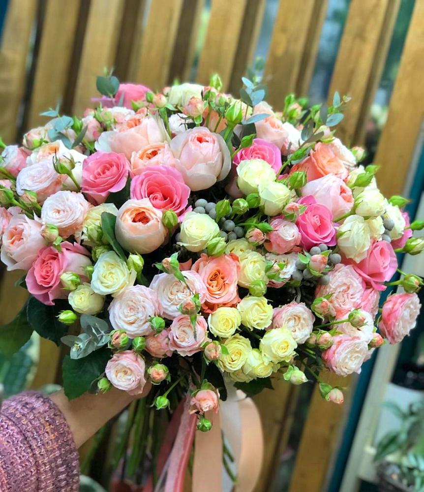 Букет цветов из: Розы в Прохладном