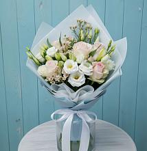 Букет цветов из:  Розы и Лизиантусы в Прохладном