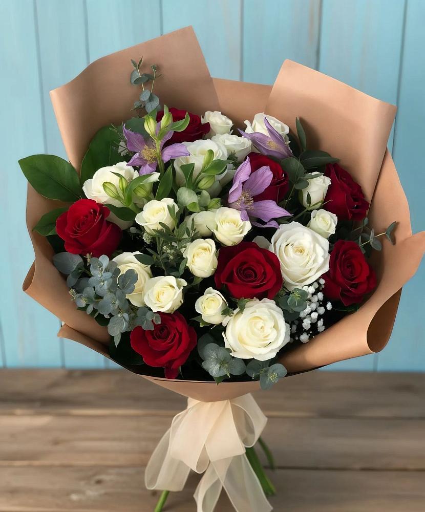 Букет цветов из: Розы и Альстромерии в Прохладном
