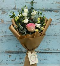 Букет цветов из:  Розы и Лизиантусы в Прохладном
